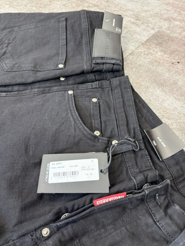 Dsquared jeans ! Solid matte black